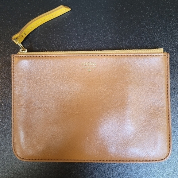 Fossil Handbags - Fossil Slim Leather Zipper Pouch